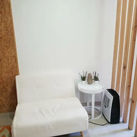 Apartamento Calcada Agostinho 1 *