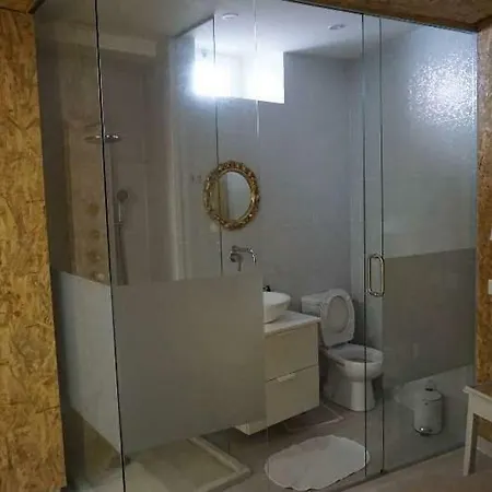 Calcada Agostinho 1 Apartamento *